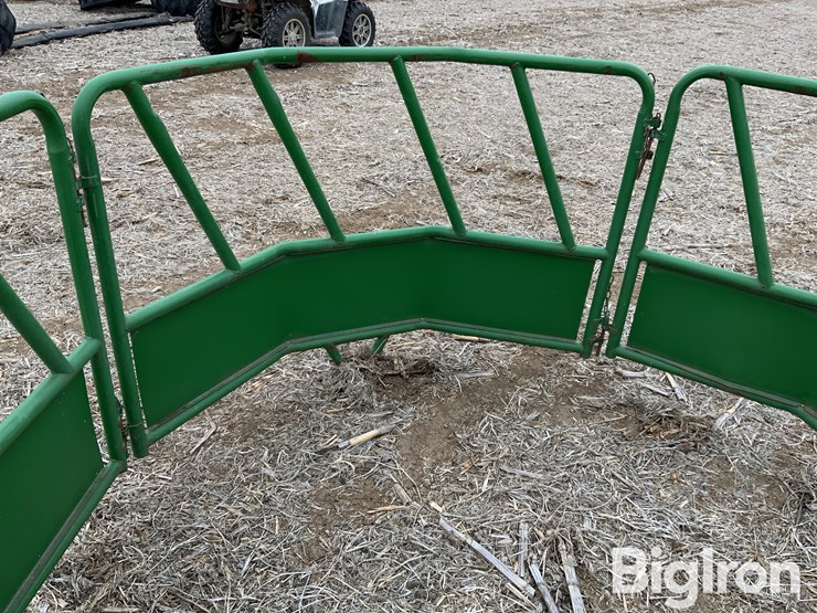 hw-foldable-bale-feeder-image-11