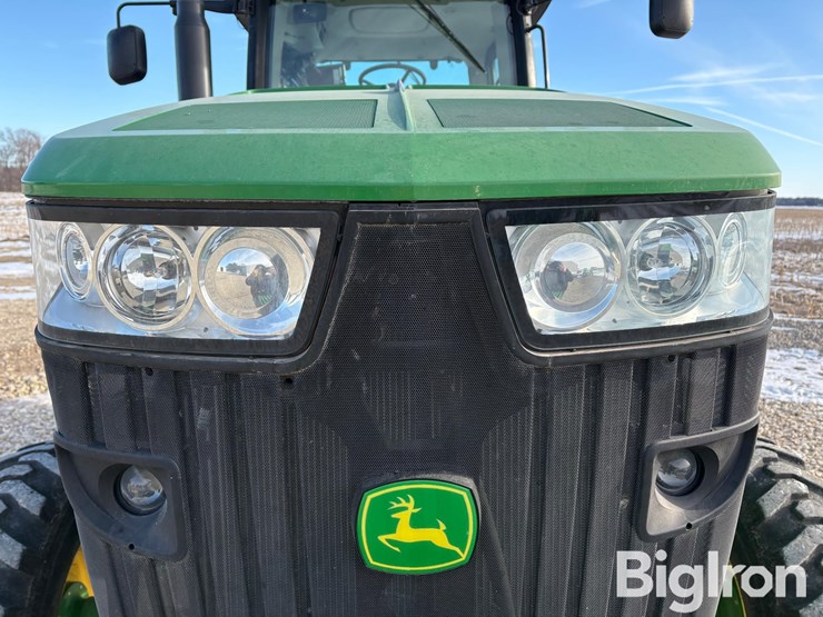 2012-john-deere-8235r-image-10