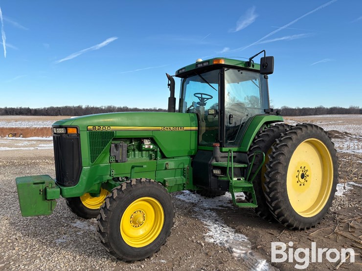 1995-john-deere-8200-image-1