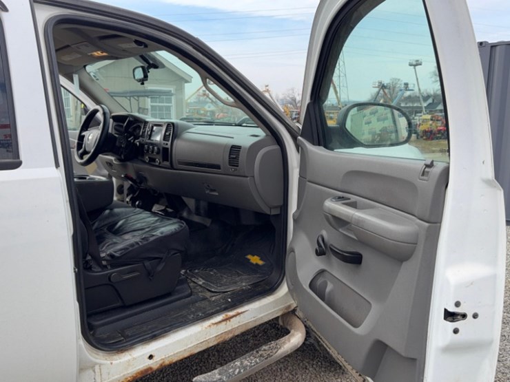 2008-chevrolet-3500hd-image-20