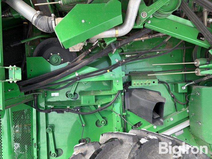 2014-john-deere-s660-image-15