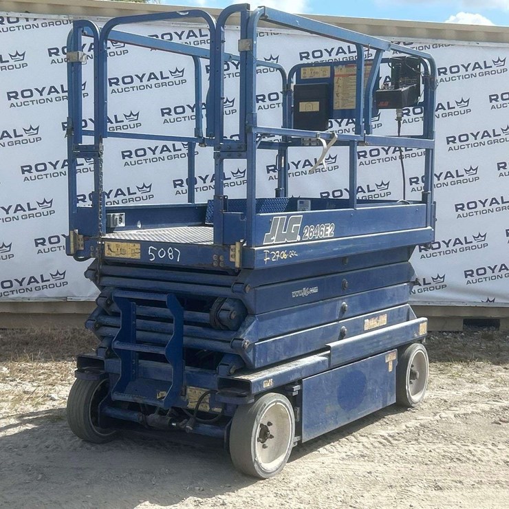 2005 JLG 2646E2