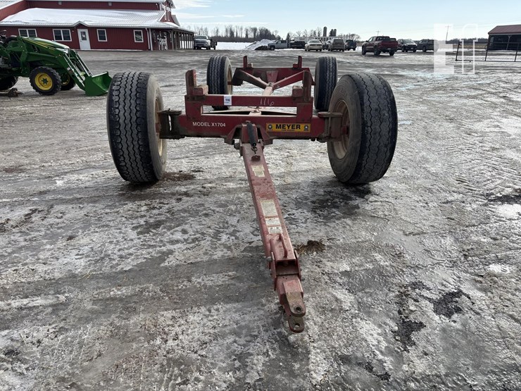 2016-meyer-x1704-image-2