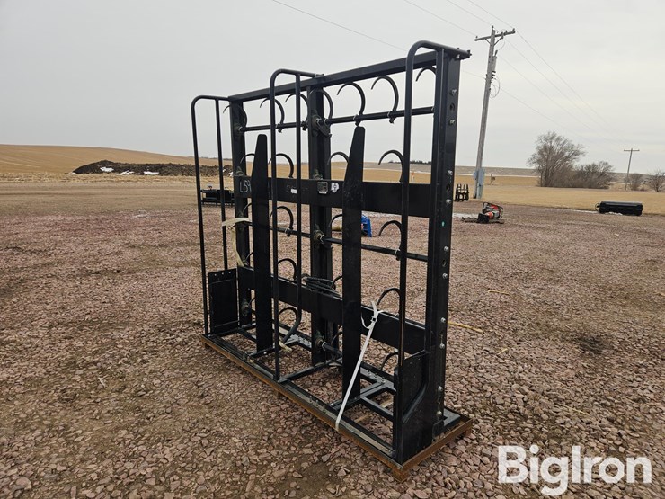 2025-giyi-hbc85-skid-steer-hay-bale-collector-image-7