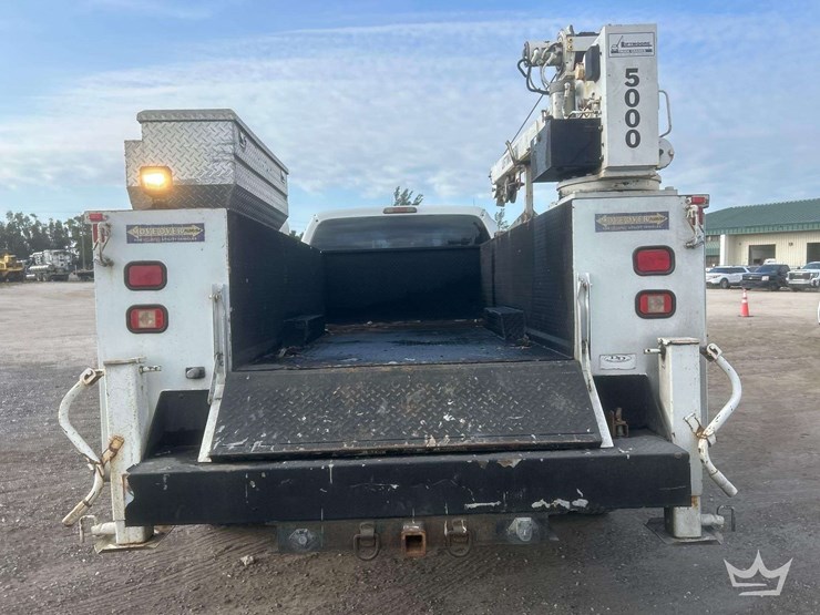 2009-ford-f450-image-17