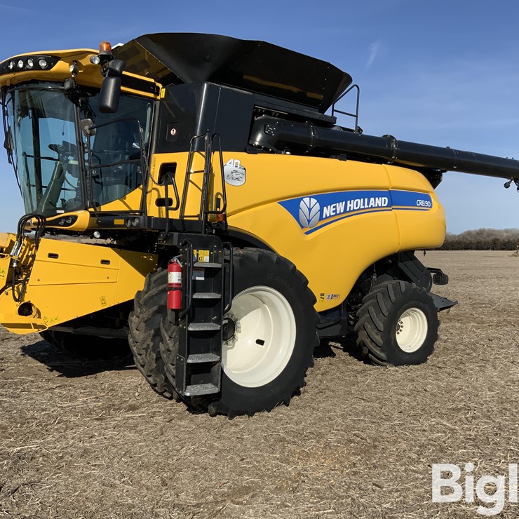 2015 NEW HOLLAND CR8.90