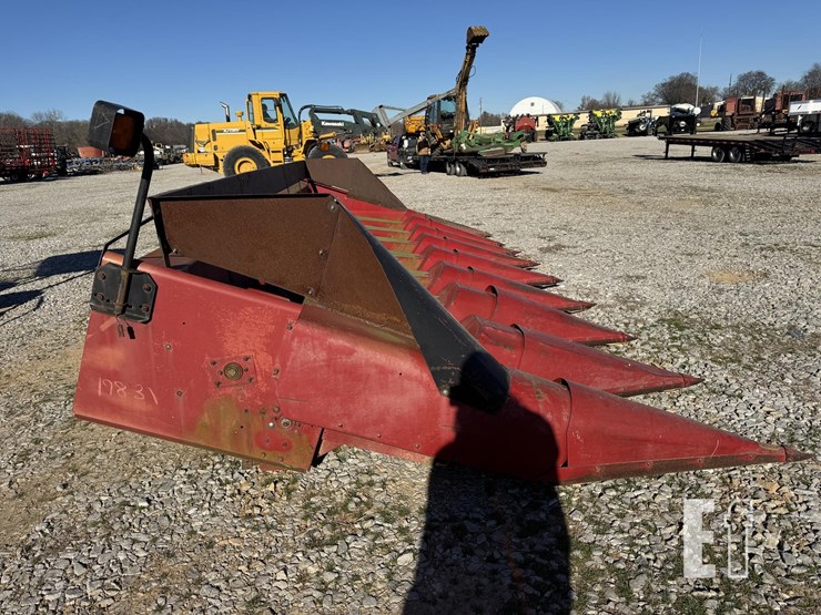 case-ih-1083-image-5
