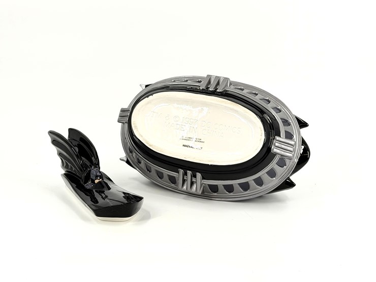 #01052-•-batman-and-robin-cookie-jar-image-9