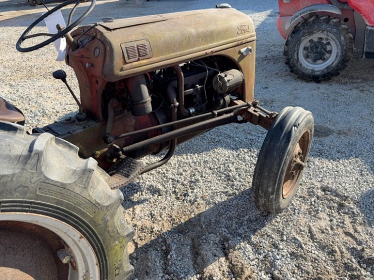 ford-tractor-image-5