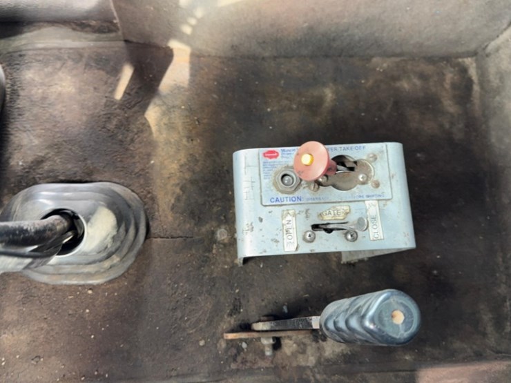 1998-international-9300-image-15