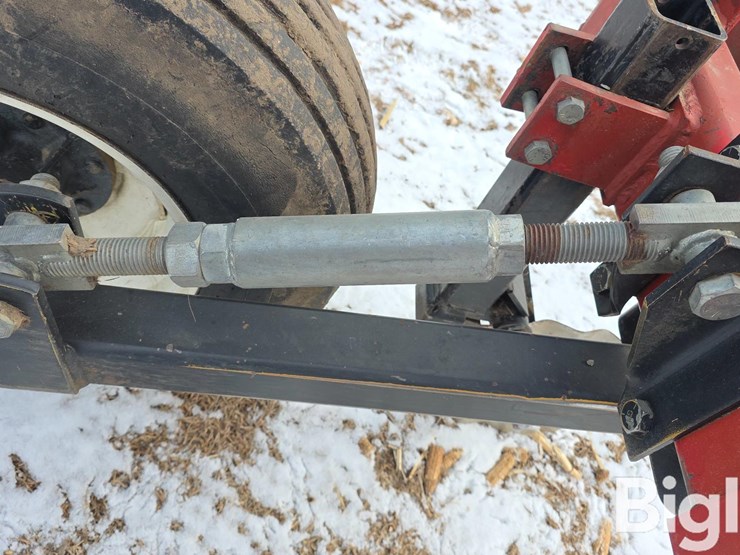 9-knife-anhydrous-applicator-image-16