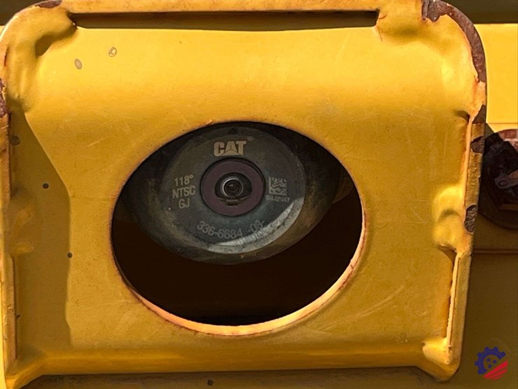 2017-caterpillar-d5k2-xl-image-31