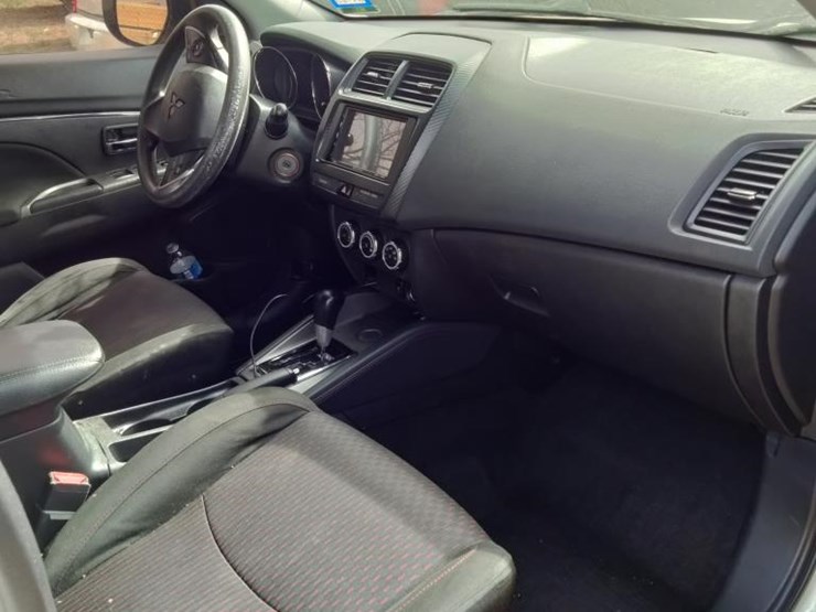 2018-mitsubishi-outlander-image-8