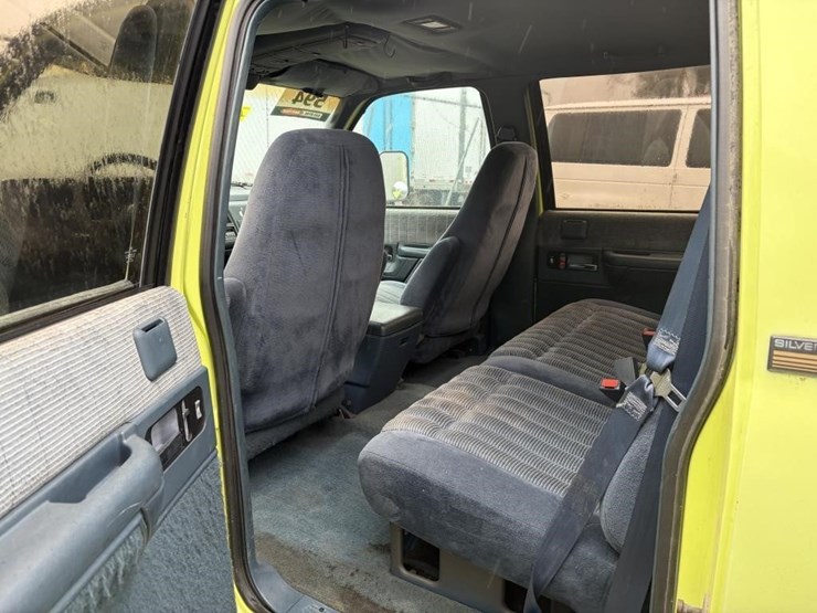 1993-chevrolet-3500-image-11