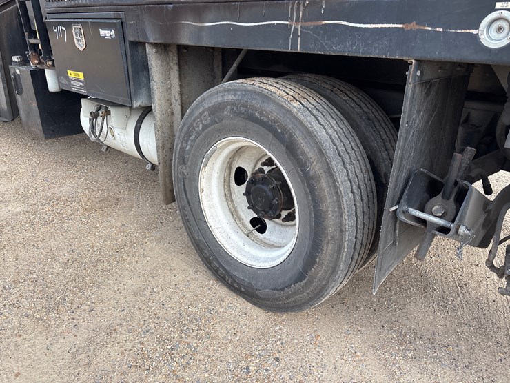 2018-ford-f750-xl-image-5