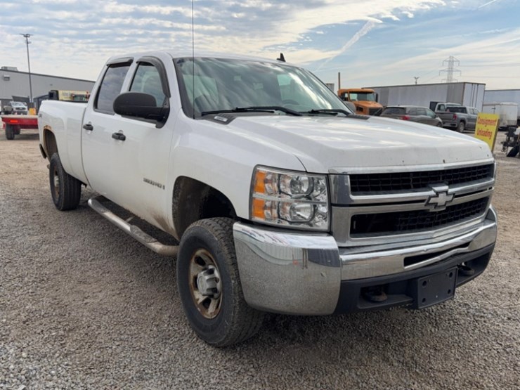 2008-chevrolet-3500hd-image-6