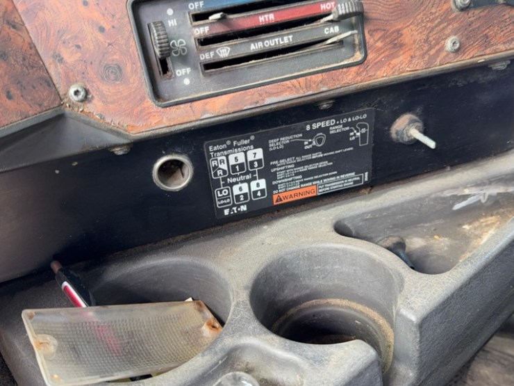 1998-international-9300-image-14