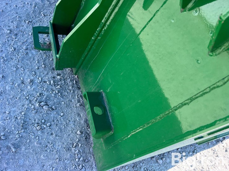 mds-8.5'-bucket-image-18