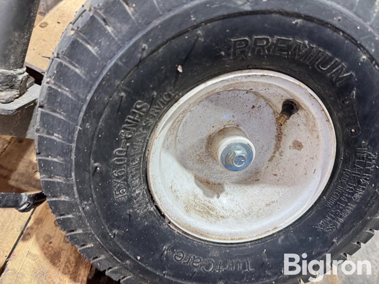 swinger-gen-ii-remote-controlled-swing-hopper-mover-auger-hopper-assist-image-13