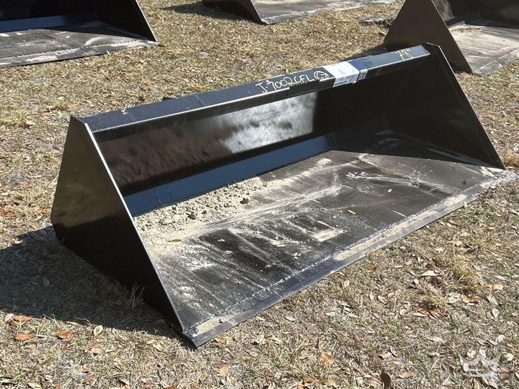 2025-swict-78in-bucket-skid-steer-attachment-image-2