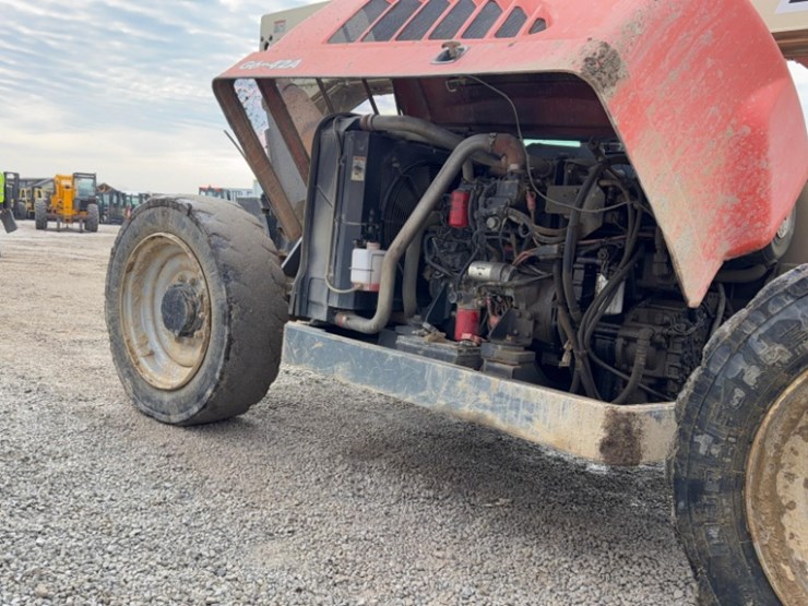 2012-jlg-g6-42a-image-13
