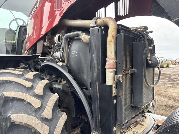 case-magnum-mx275-tractor-image-17