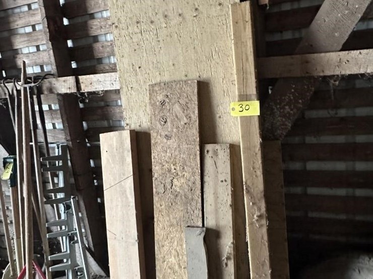 misc.-wood-&-spare-tire-image-3