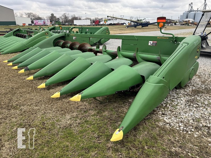 2008-john-deere-608c-image-1