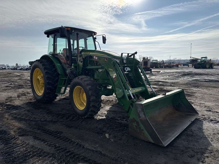 john-deere-6115d-image-6