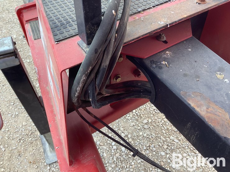 2012-brent-1082-image-13