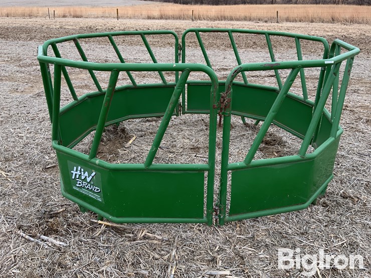 hw-foldable-bale-feeder-image-2
