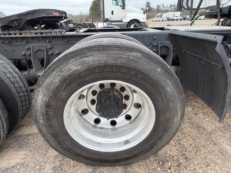 2016-international-prostar-image-34