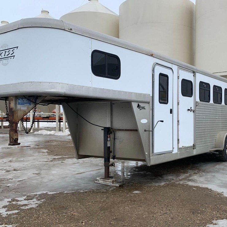 2003 Exiss Sport Horse Trailer