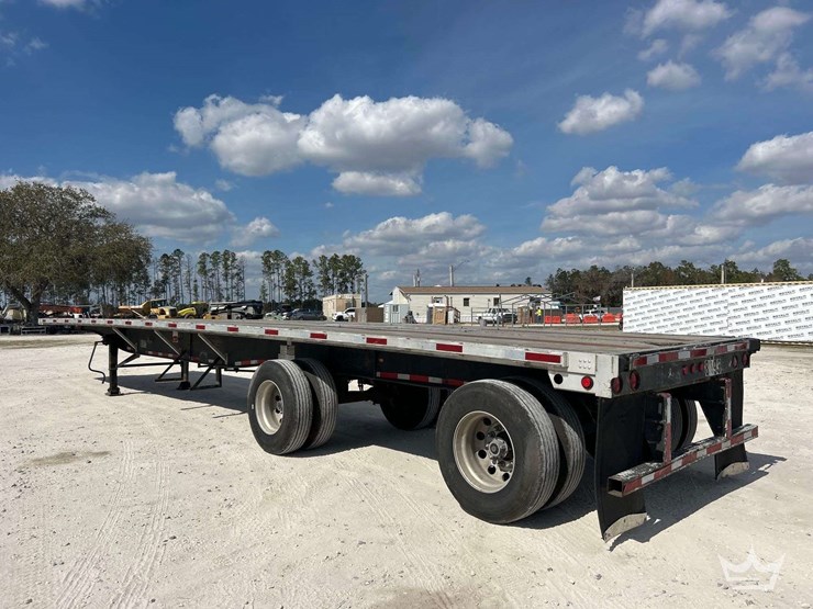 2002-48ft.-t/a-flatbed-trailer-image-4