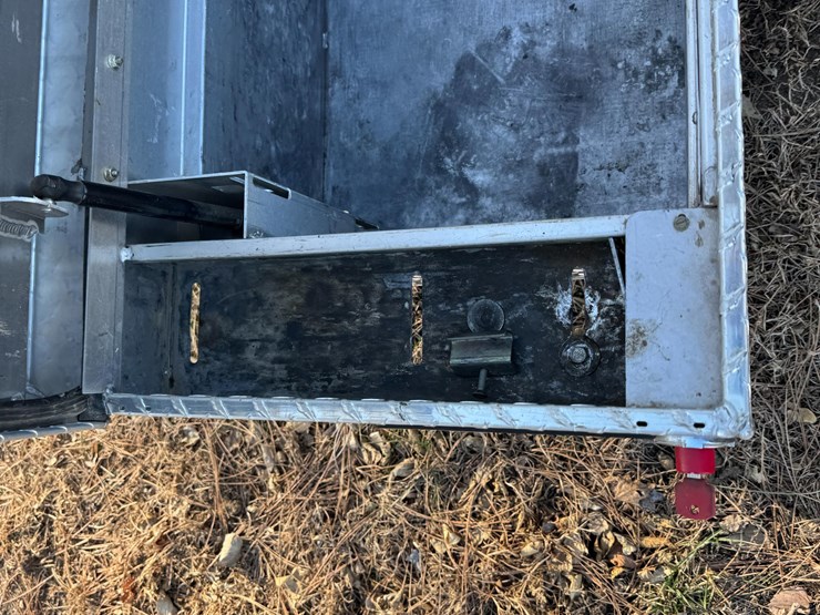 weatherguard-aluminum-toolbox-image-13