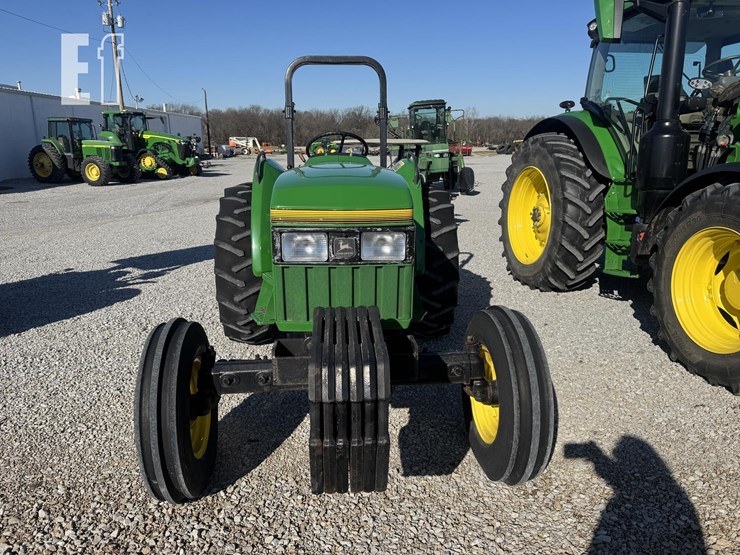 1992-john-deere-5200-image-2