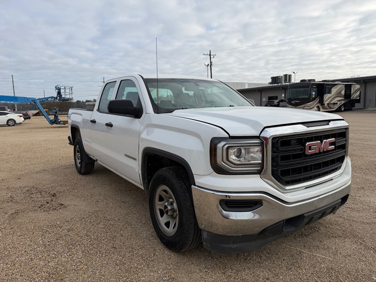 2017-gmc-1500-image-4