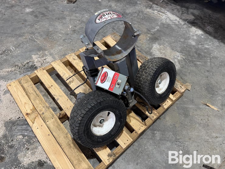 swinger-gen-ii-remote-controlled-swing-hopper-mover-auger-hopper-assist-image-3