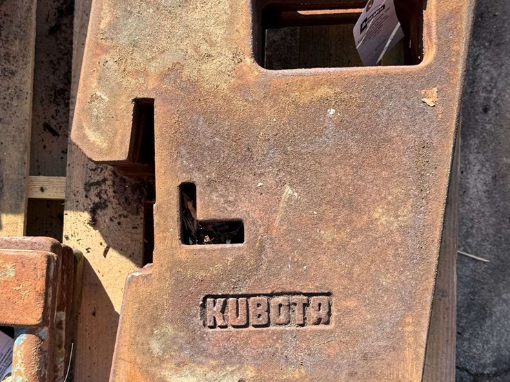 (4)-kubota-suitcase-weights-image-1