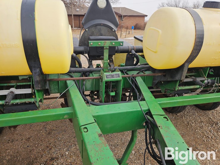 john-deere-7200-image-13