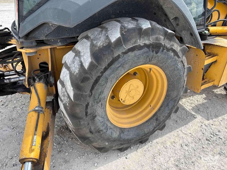 2014-deere-310sk-image-36