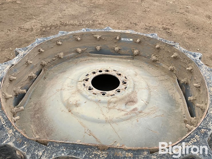 sprinkler-pivot-tires-image-14