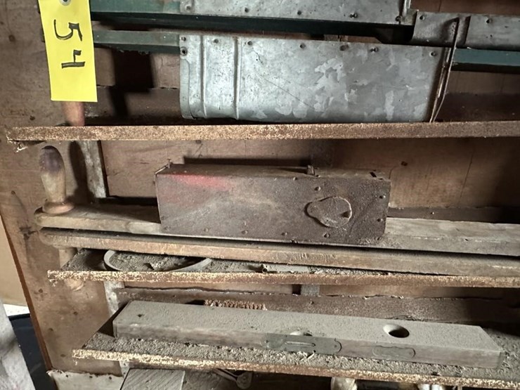 vintage-planters/seeders-image-3