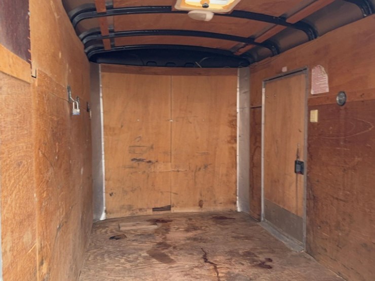 2011-united-expressline-image-12