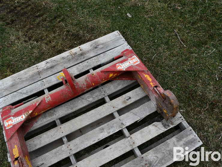 huskee-3-pt-quick-hitch-image-10