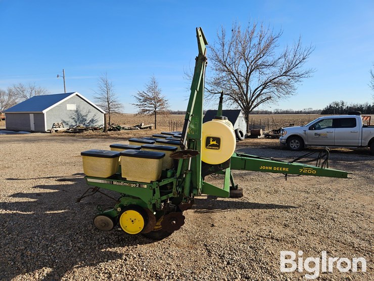 john-deere-7200-image-4