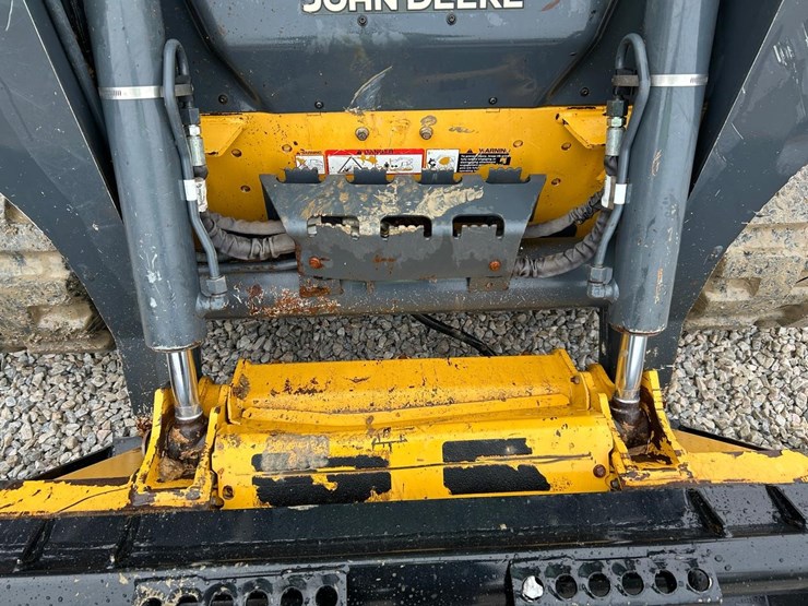 2020-deere-325g-image-10