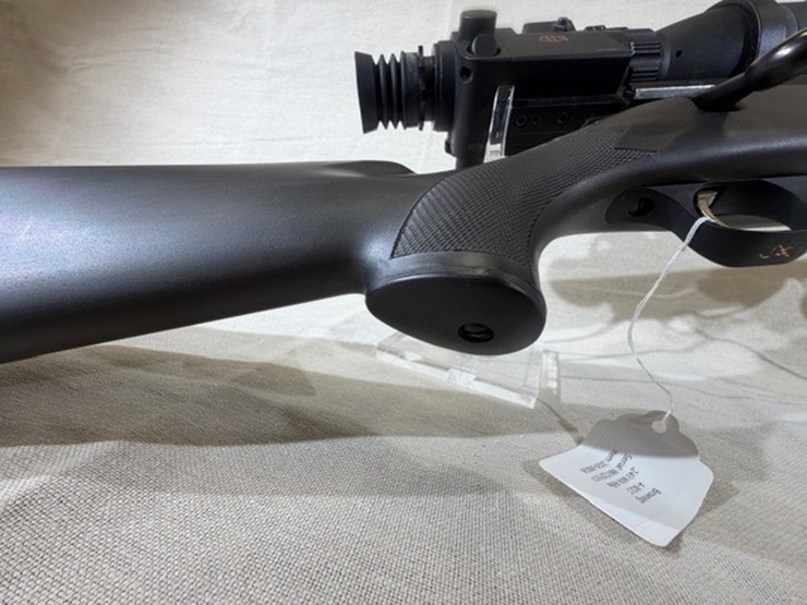 #215-•-browning-a-bolt-rifle-image-56