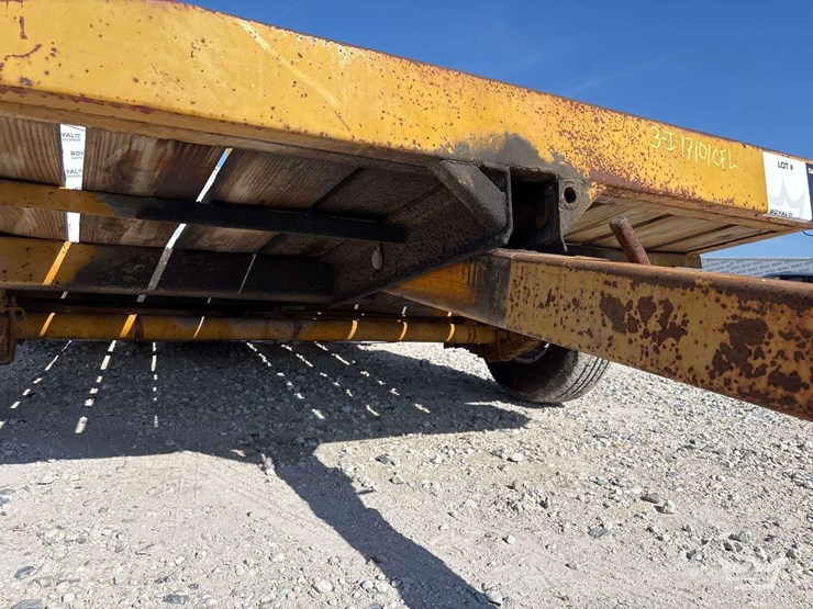 1984-charles-machine-works-s4a-s/a-tilt-deck-trailer-image-7