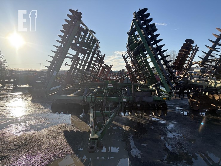 john-deere-724-image-3